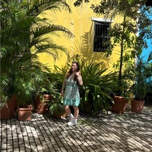 Meet your Posher, Mia